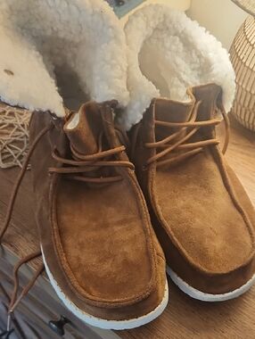 Gypsy Jazz Men's Tan Suede Chukka Boots with White Shearling